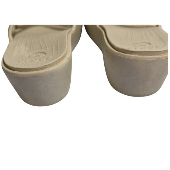 CROCS Womens Sz 9 Rhonda Beige Strappy Wedge Sandals - Picture 4 of 15